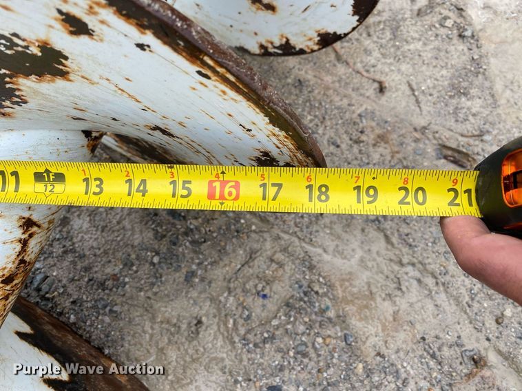 image for item DL7210 2014 Freightliner Business Class M2  digger derrick truck