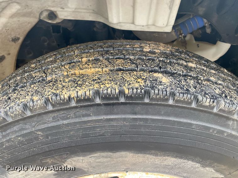 image for item DL7210 2014 Freightliner Business Class M2  digger derrick truck