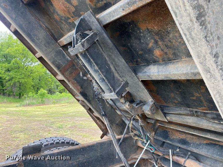 image for item DL7212 2005 International 9900i  dump truck