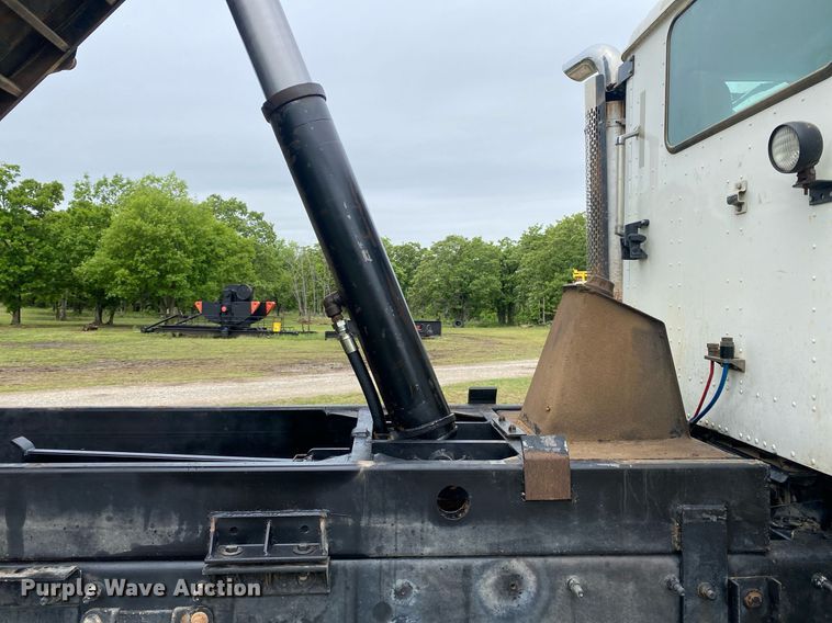 image for item DL7212 2005 International 9900i  dump truck