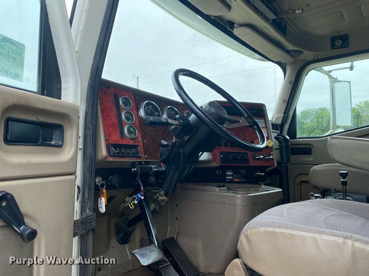 image for item DL7212 2005 International 9900i  dump truck