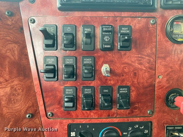 image for item DL7212 2005 International 9900i  dump truck