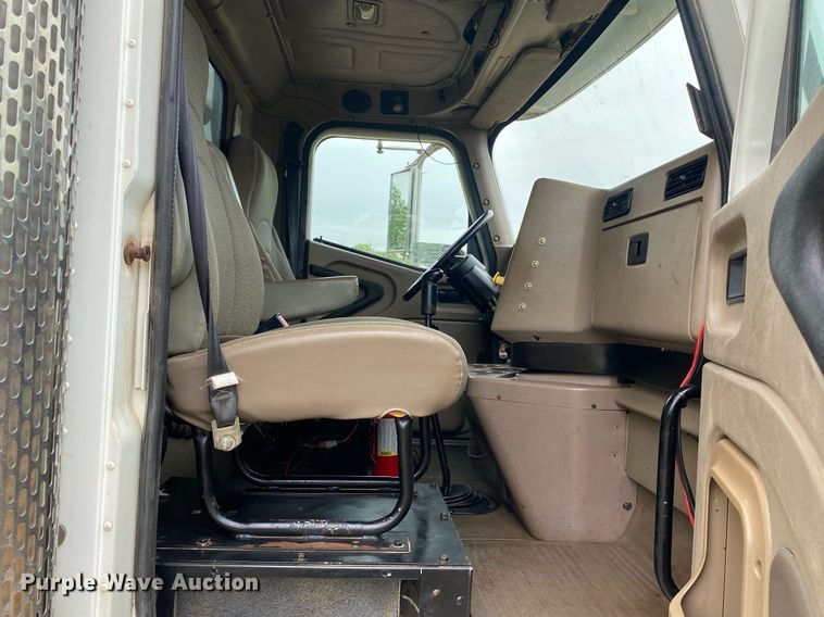 image for item DL7212 2005 International 9900i  dump truck