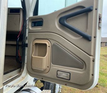 image for item DL7212 2005 International 9900i  dump truck