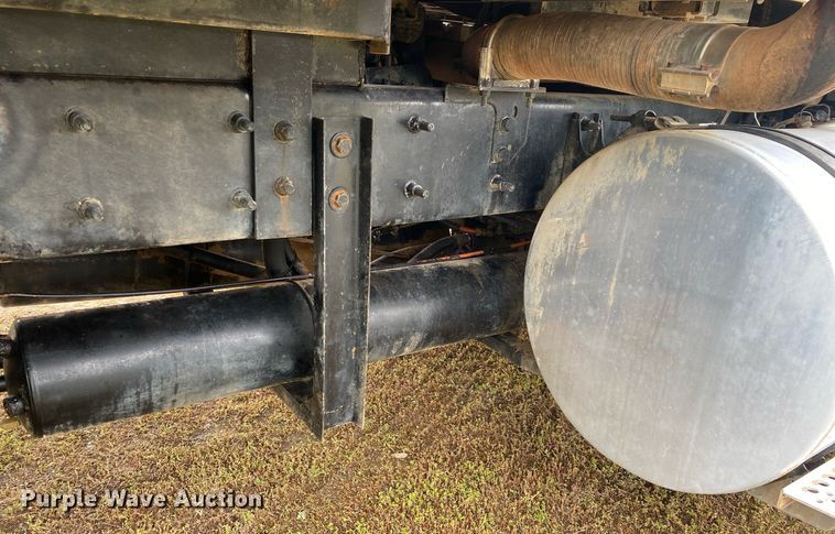 image for item DL7212 2005 International 9900i  dump truck