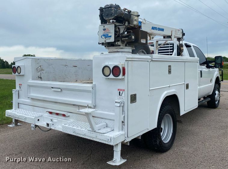 image for item DL7228 2012 Ford F350 Super Duty  SuperCab utility bed pickup truck