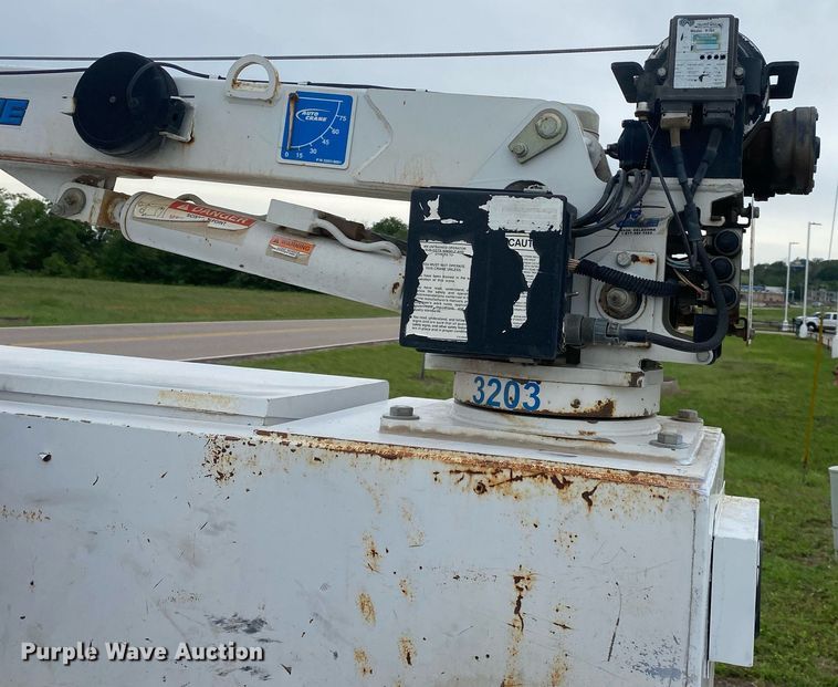 image for item DL7228 2012 Ford F350 Super Duty  SuperCab utility bed pickup truck