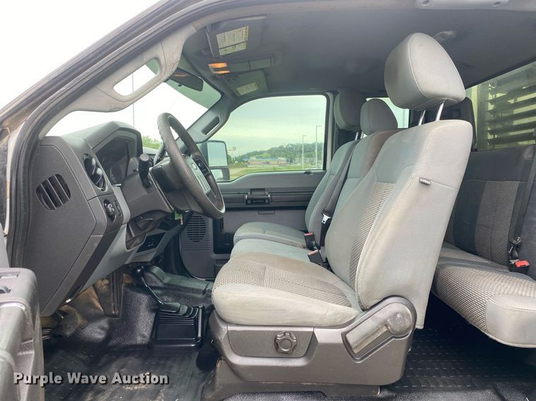 image for item DL7228 2012 Ford F350 Super Duty  SuperCab utility bed pickup truck