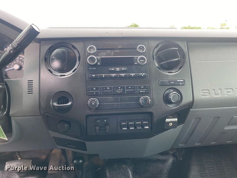 image for item DL7228 2012 Ford F350 Super Duty  SuperCab utility bed pickup truck