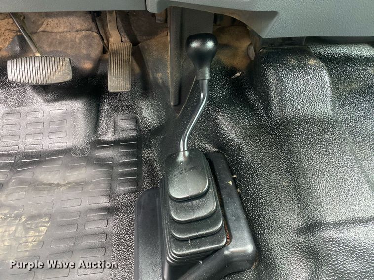 image for item DL7228 2012 Ford F350 Super Duty  SuperCab utility bed pickup truck