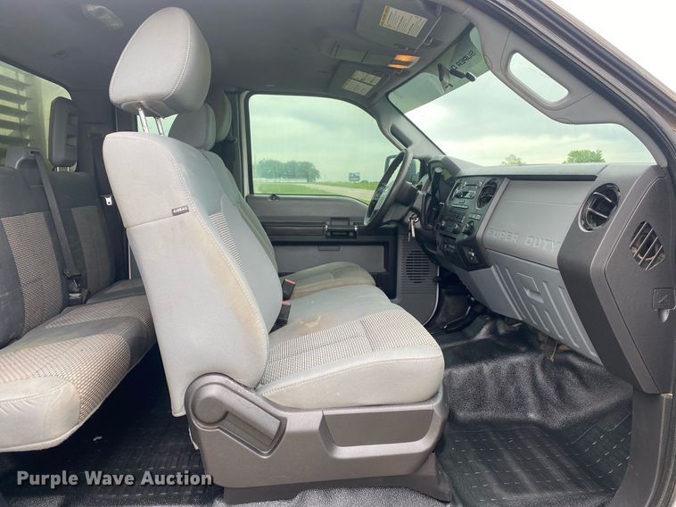 image for item DL7228 2012 Ford F350 Super Duty  SuperCab utility bed pickup truck