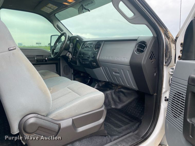 image for item DL7228 2012 Ford F350 Super Duty  SuperCab utility bed pickup truck