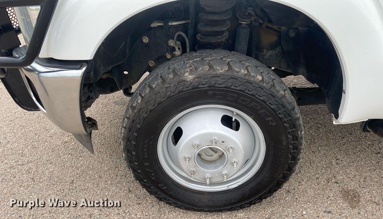 image for item DL7228 2012 Ford F350 Super Duty  SuperCab utility bed pickup truck