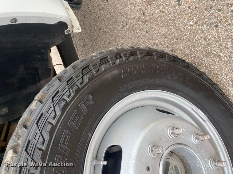 image for item DL7228 2012 Ford F350 Super Duty  SuperCab utility bed pickup truck