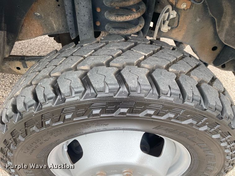 image for item DL7228 2012 Ford F350 Super Duty  SuperCab utility bed pickup truck