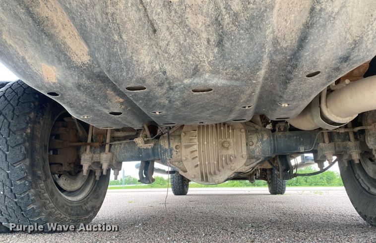 image for item DL7228 2012 Ford F350 Super Duty  SuperCab utility bed pickup truck