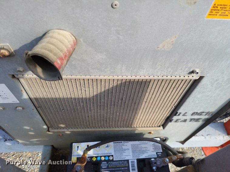 image for item DO3657 2007 Skyjack SJ7135  scissor lift