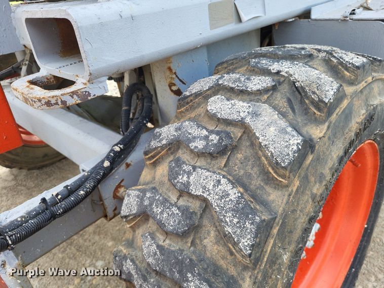 image for item DO3657 2007 Skyjack SJ7135  scissor lift