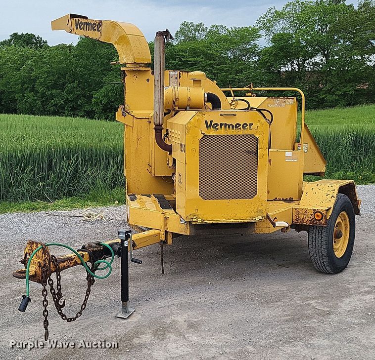 image for item DO3658 1996 Vermeer 1250BC  wood chipper