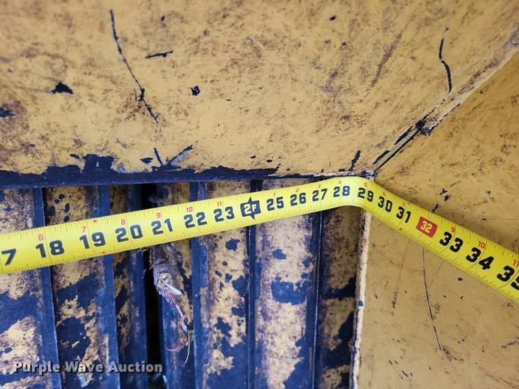 image for item DO3658 1996 Vermeer 1250BC  wood chipper