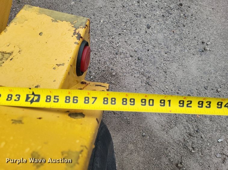 image for item DO3658 1996 Vermeer 1250BC  wood chipper