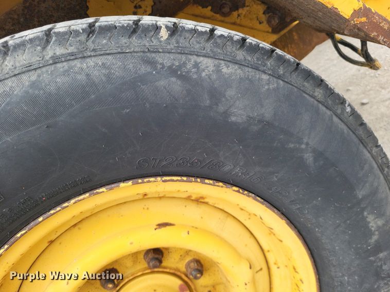 image for item DO3658 1996 Vermeer 1250BC  wood chipper