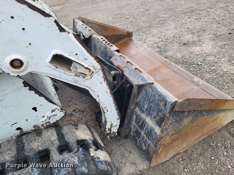 image for item DO3659 2011 Bobcat T190  tracked skid steer loader