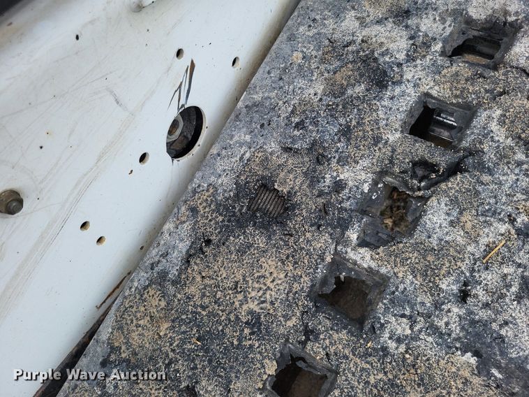 image for item DO3659 2011 Bobcat T190  tracked skid steer loader