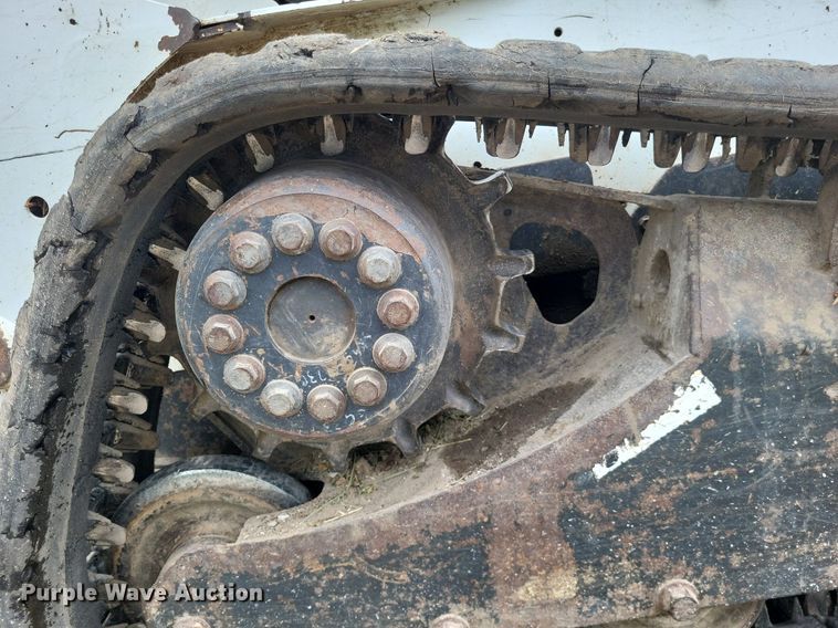 image for item DO3659 2011 Bobcat T190  tracked skid steer loader