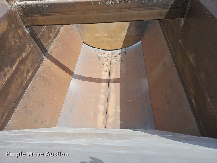 image for item DO4403 1996 R-way 4021  bottom dump trailer