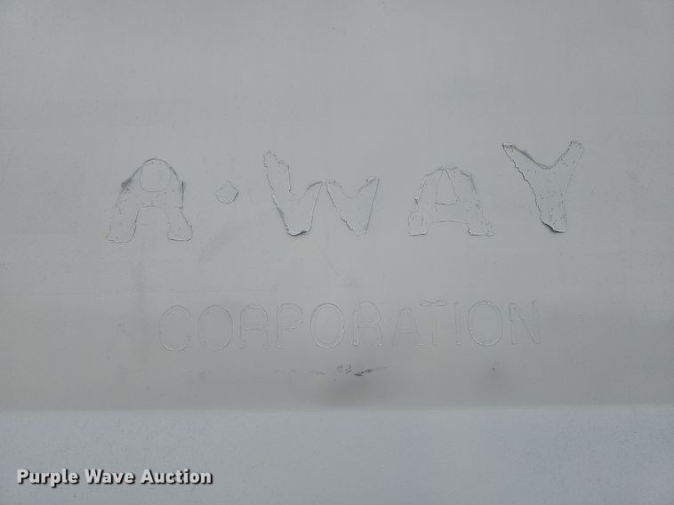 image for item DO4403 1996 R-way 4021  bottom dump trailer