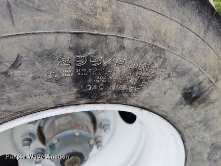 image for item DO4403 1996 R-way 4021  bottom dump trailer