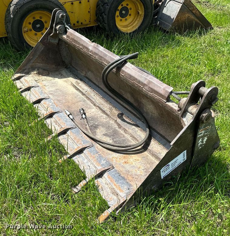 image for item DO4973 FFC  72" W 4-in-1 skid steer bucket