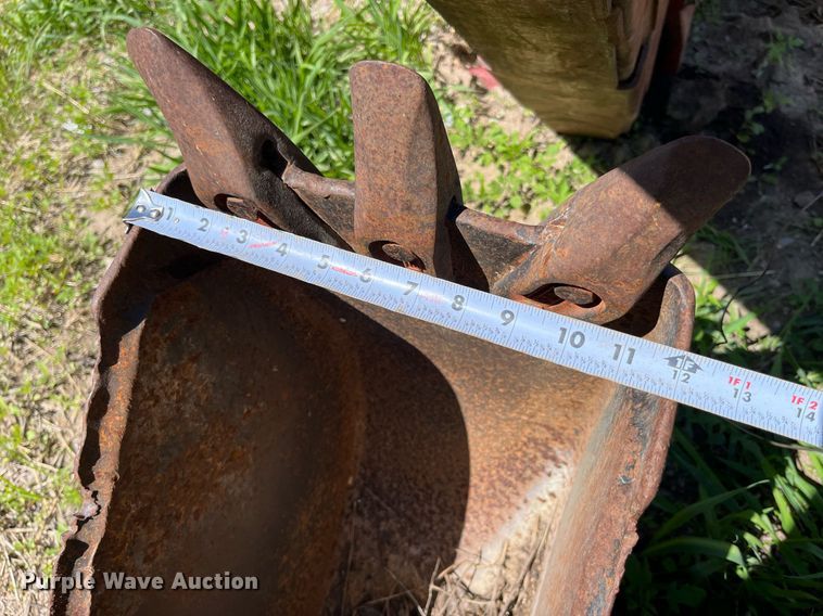 image for item DP0476 2003 Charles Machine Works A920  backhoe