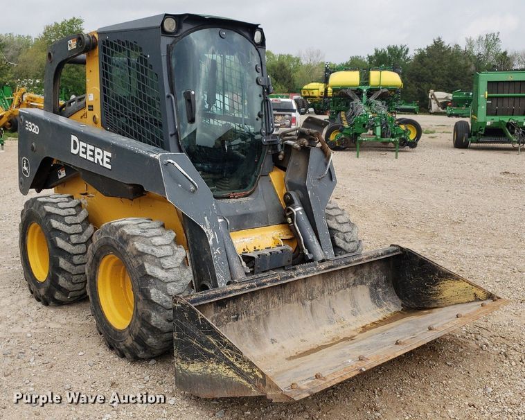 image for item DP7876 2012 John Deere 332D  skid steer loader