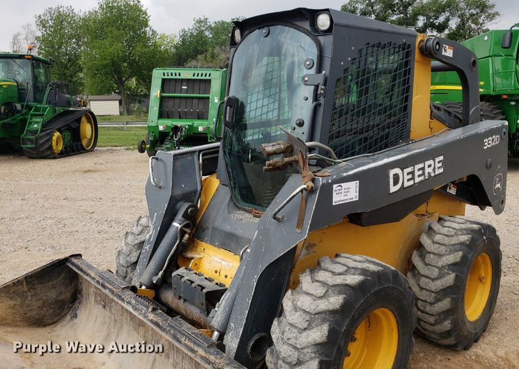 image for item DP7876 2012 John Deere 332D  skid steer loader