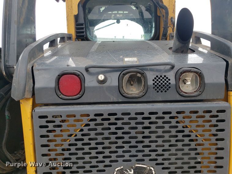 image for item DP7876 2012 John Deere 332D  skid steer loader