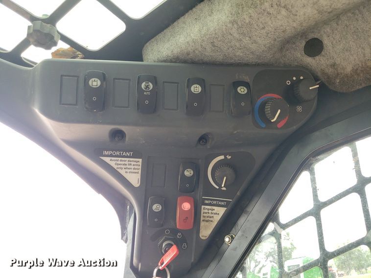 image for item DP7876 2012 John Deere 332D  skid steer loader