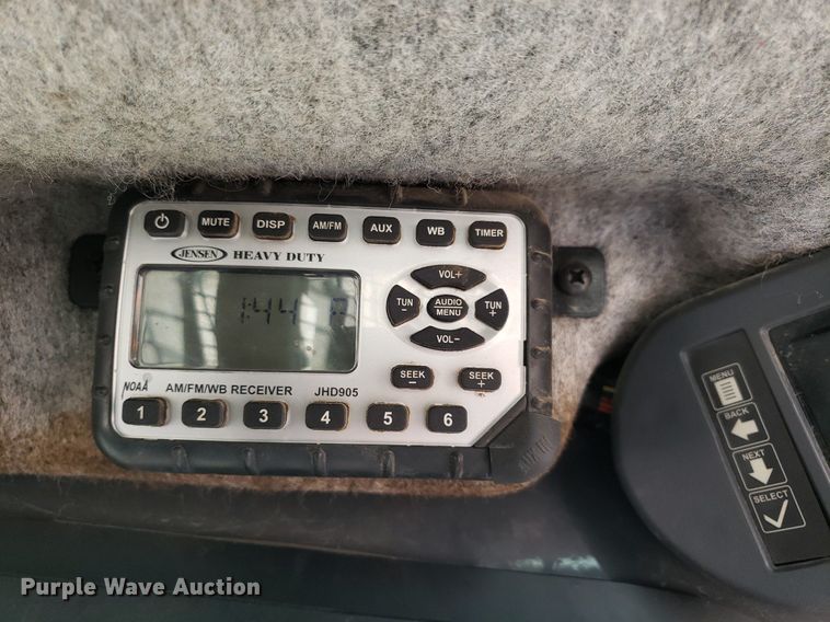 image for item DP7876 2012 John Deere 332D  skid steer loader