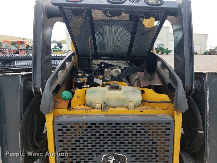 image for item DP7876 2012 John Deere 332D  skid steer loader