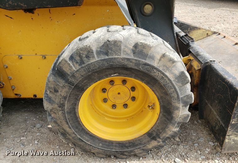 image for item DP7876 2012 John Deere 332D  skid steer loader