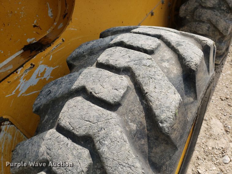 image for item DP7876 2012 John Deere 332D  skid steer loader