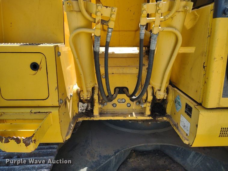 image for item DQ1709 2010 Komatsu PC138USLC-8  excavator