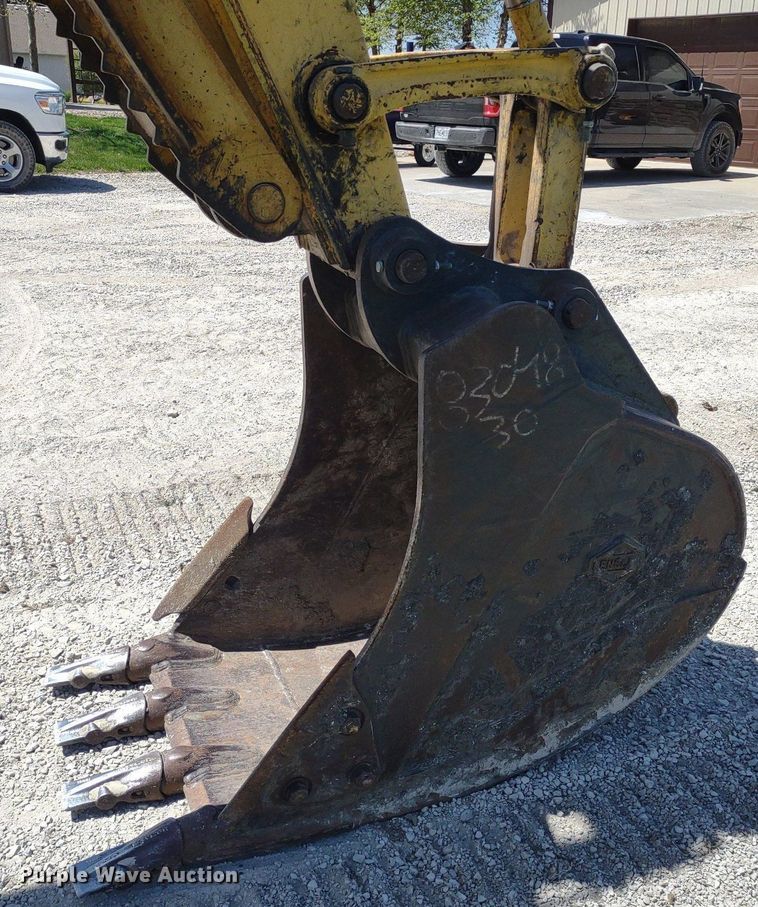 image for item DQ1709 2010 Komatsu PC138USLC-8  excavator