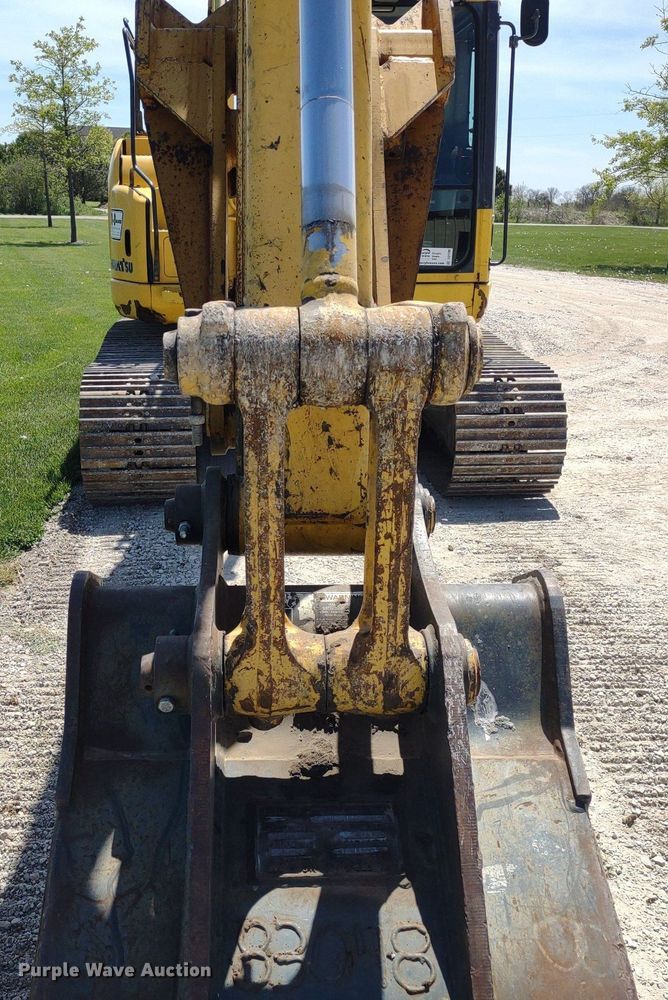 image for item DQ1709 2010 Komatsu PC138USLC-8  excavator