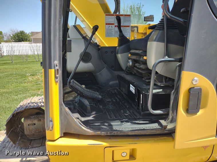 image for item DQ1709 2010 Komatsu PC138USLC-8  excavator