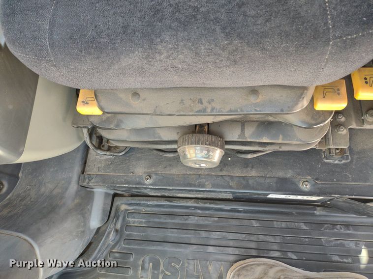 image for item DQ1709 2010 Komatsu PC138USLC-8  excavator