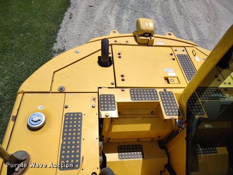 image for item DQ1709 2010 Komatsu PC138USLC-8  excavator