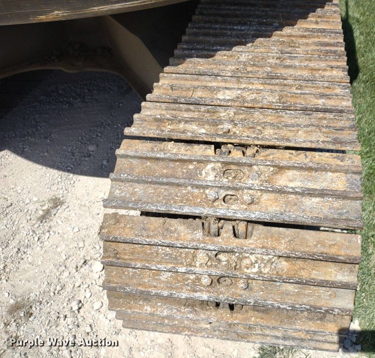 image for item DQ1709 2010 Komatsu PC138USLC-8  excavator