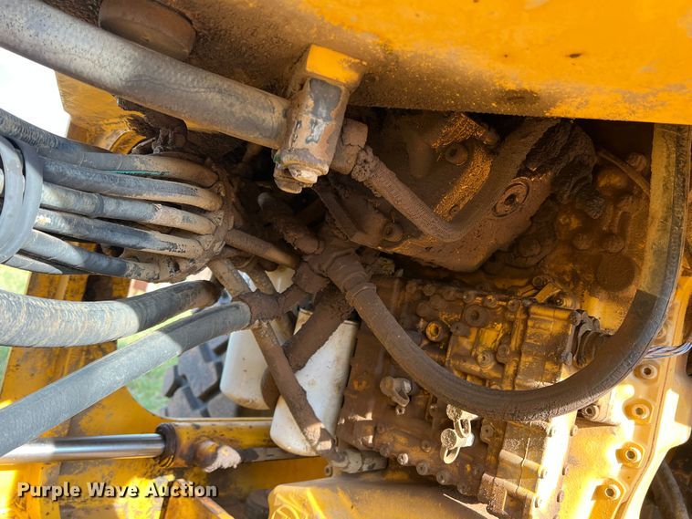 image for item DR5571 2001 John Deere 444H  high lift wheel loader